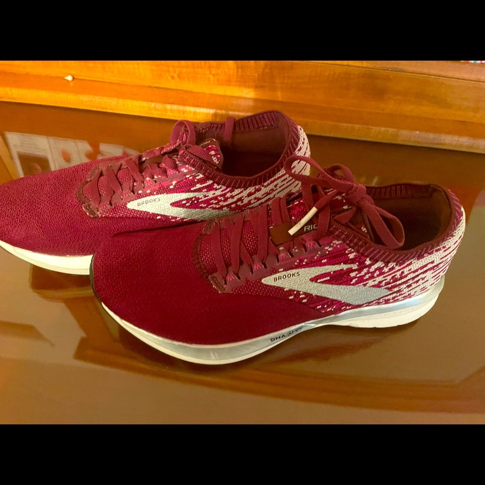 Brooks running sneakers